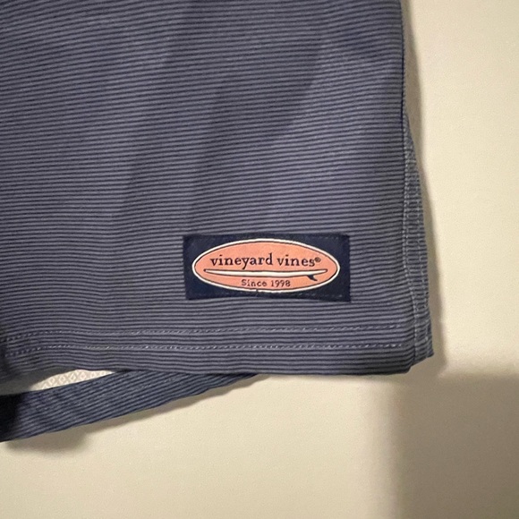 Vineyard Vines Performance Blue Striped Board Shorts Men's Size 30 EUC - Picture 2 of 5